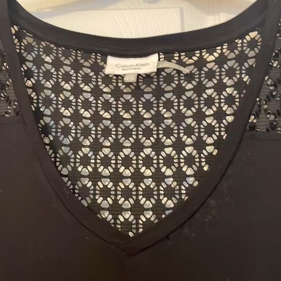 Cover up - Picture 2 of 5